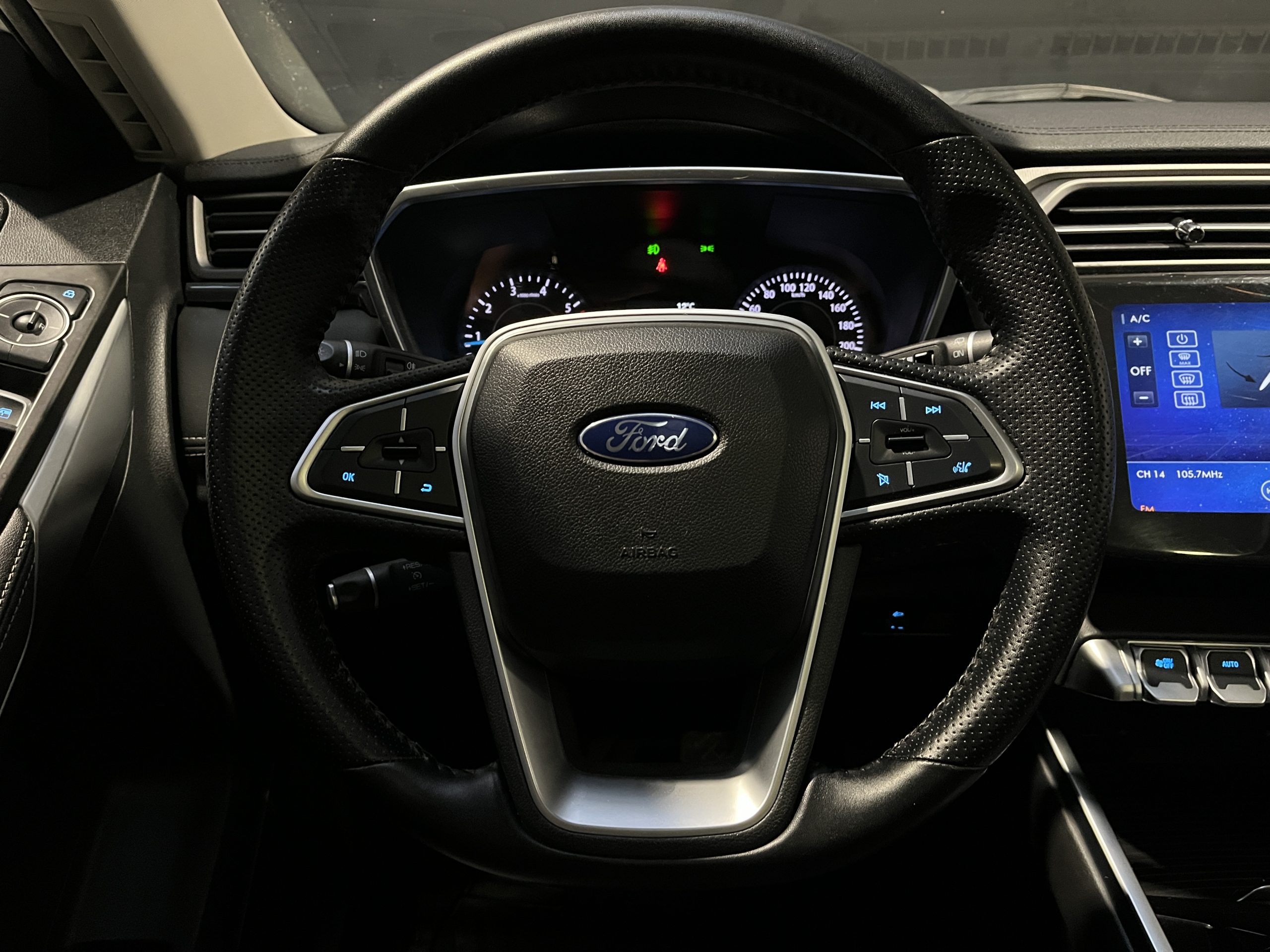 Ford Territory Trend 1.5 Aut — foto 14 de 40