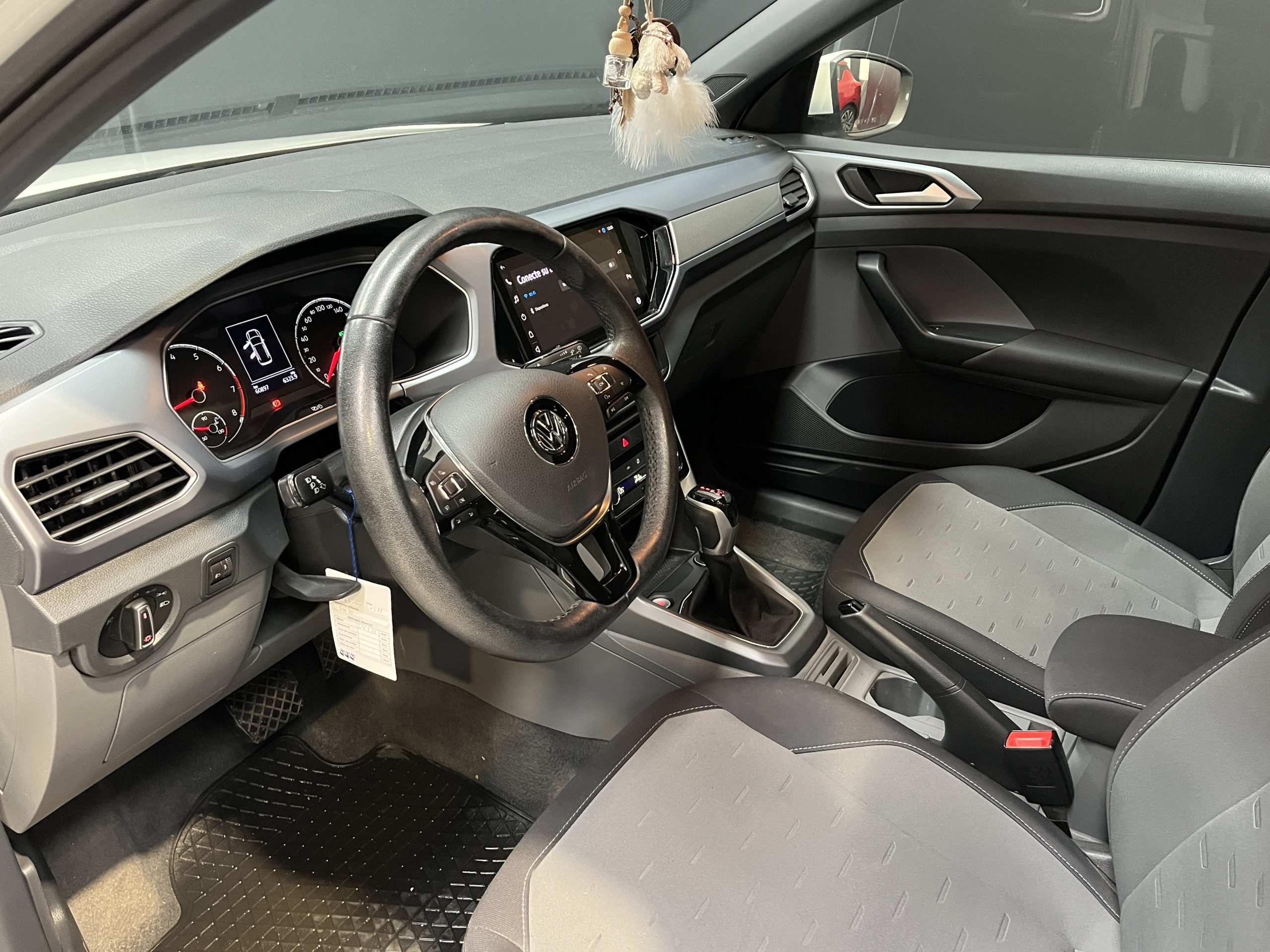 Volkswagen T-Cross Comfortline Tsi1.0 Aut — foto 9 de 32